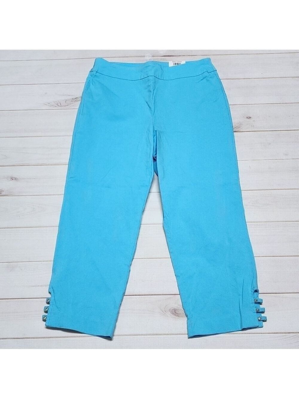 JM Collection Core Fashion Capri Pants in Light Blue Small - New With Tags